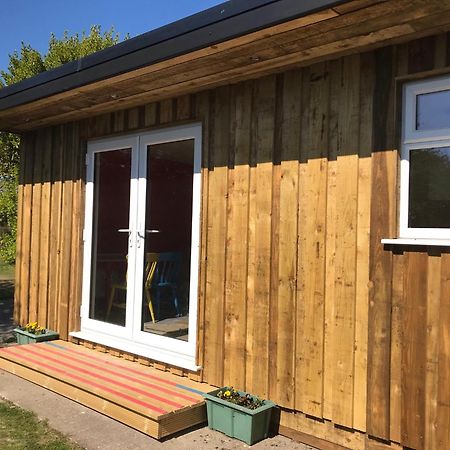 Woodpecker Glamping Cabin Bodmin Ngoại thất bức ảnh